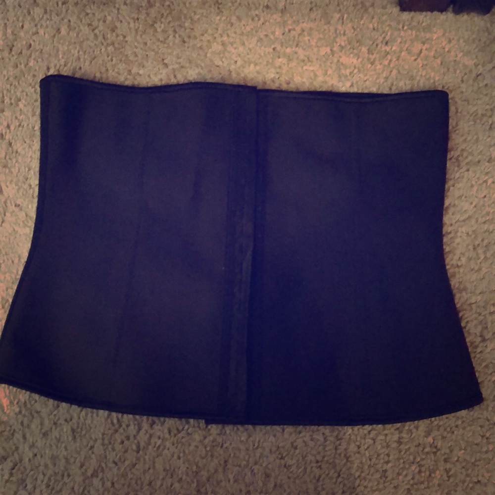 Waist trainer 2xl